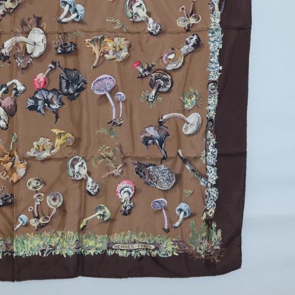 HERMES Carre 90 Scarf ""Champignons"" Silk Brown Auth BA1799 - Picture 10 of 13